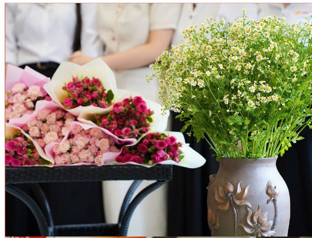 Những bó hoa gửi đến các chị em Ticaers